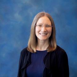 Nikki Schwarz headshot